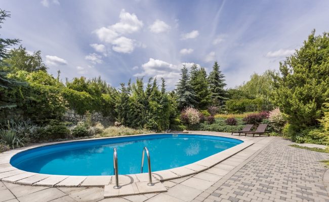 Oval-Pool